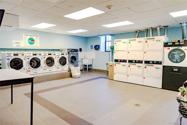 25 W Broadway 506, Long Beach, NY 11561