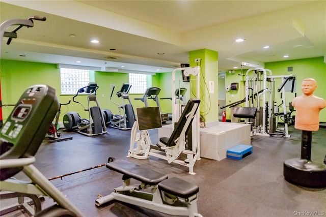 25 W Broadway 506, Long Beach, NY 11561