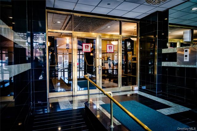 25 W Broadway 506, Long Beach, NY 11561