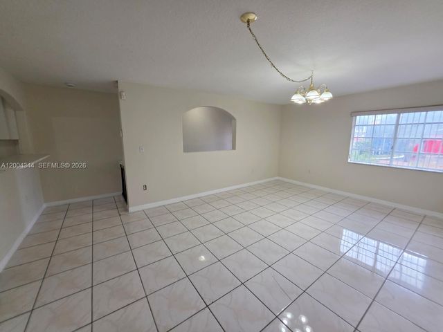 8412 NW 103rd St 201J, Hialeah Gardens, FL 33016