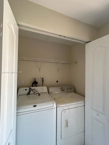 8412 NW 103rd St 201J, Hialeah Gardens, FL 33016