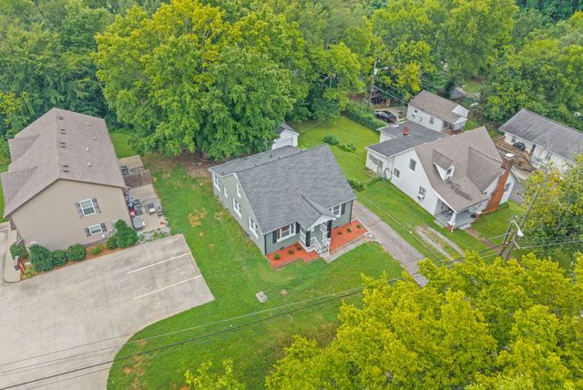 815 Cumberland Dr, Clarksville, TN 37040