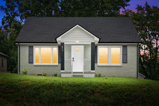 815 Cumberland Dr, Clarksville, TN 37040