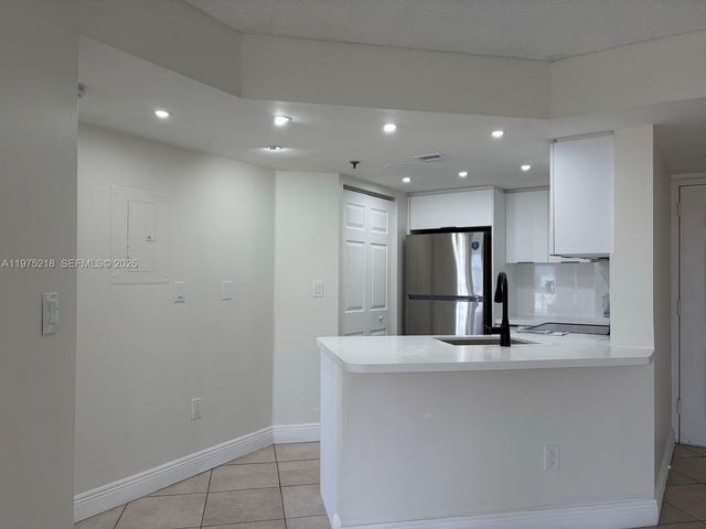 2351 Douglas Rd 1005, Miami, FL 33145