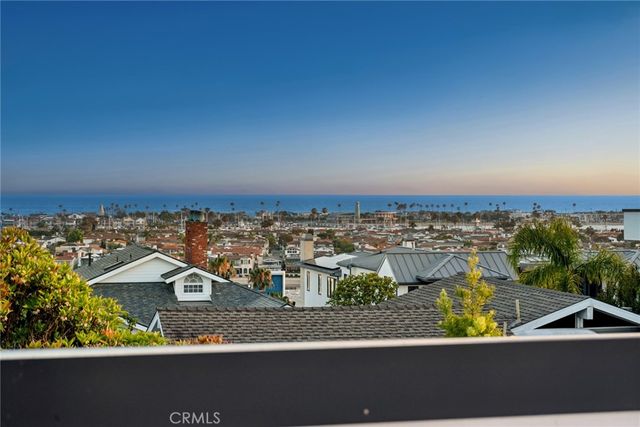 1511 Cliff Drive, Newport Beach, CA 92663