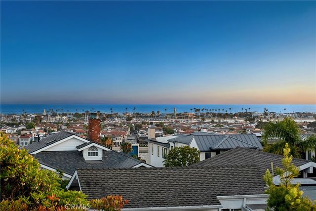 1511 Cliff Drive, Newport Beach, CA 92663