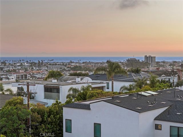 1511 Cliff Drive, Newport Beach, CA 92663