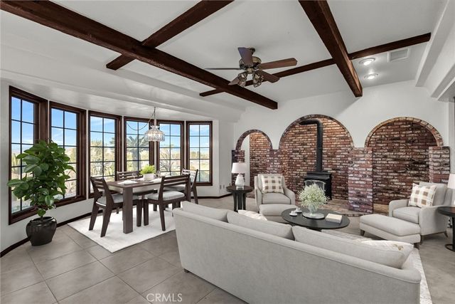 2572 Sunset Drive, Riverside, CA 92506