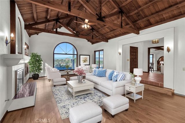 2572 Sunset Drive, Riverside, CA 92506