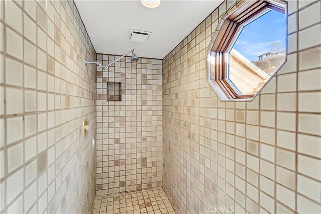 2572 Sunset Drive, Riverside, CA 92506