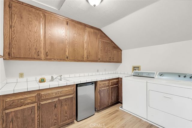 2572 Sunset Drive, Riverside, CA 92506