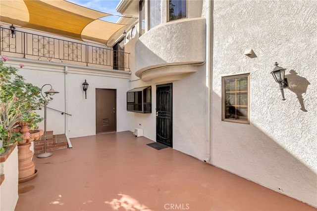 2572 Sunset Drive, Riverside, CA 92506