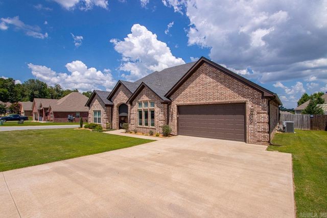 5022 Maple Leaf, Benton, AR 72019