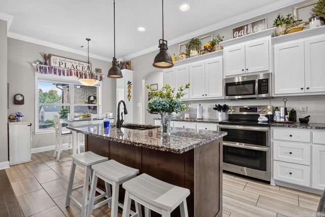 5022 Maple Leaf, Benton, AR 72019