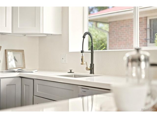 3280 Leyden St, Denver, CO 80207