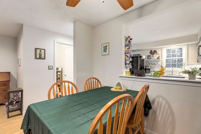 585 Turnpike St 2, Easton, MA 02356