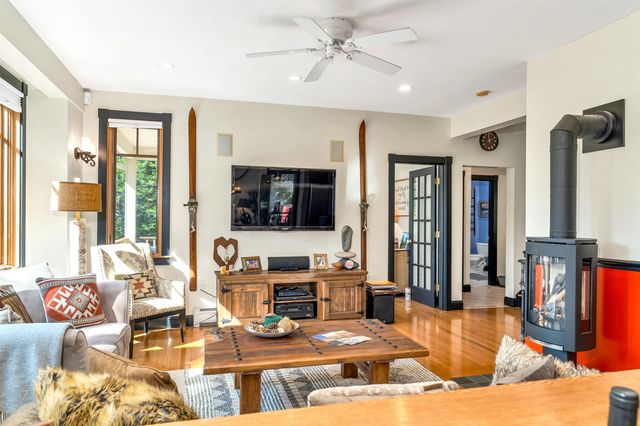 177 Holly Ridge Lane, Conway, NH 03818