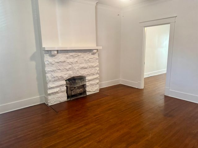 949 S COX ST, Memphis, TN 38104