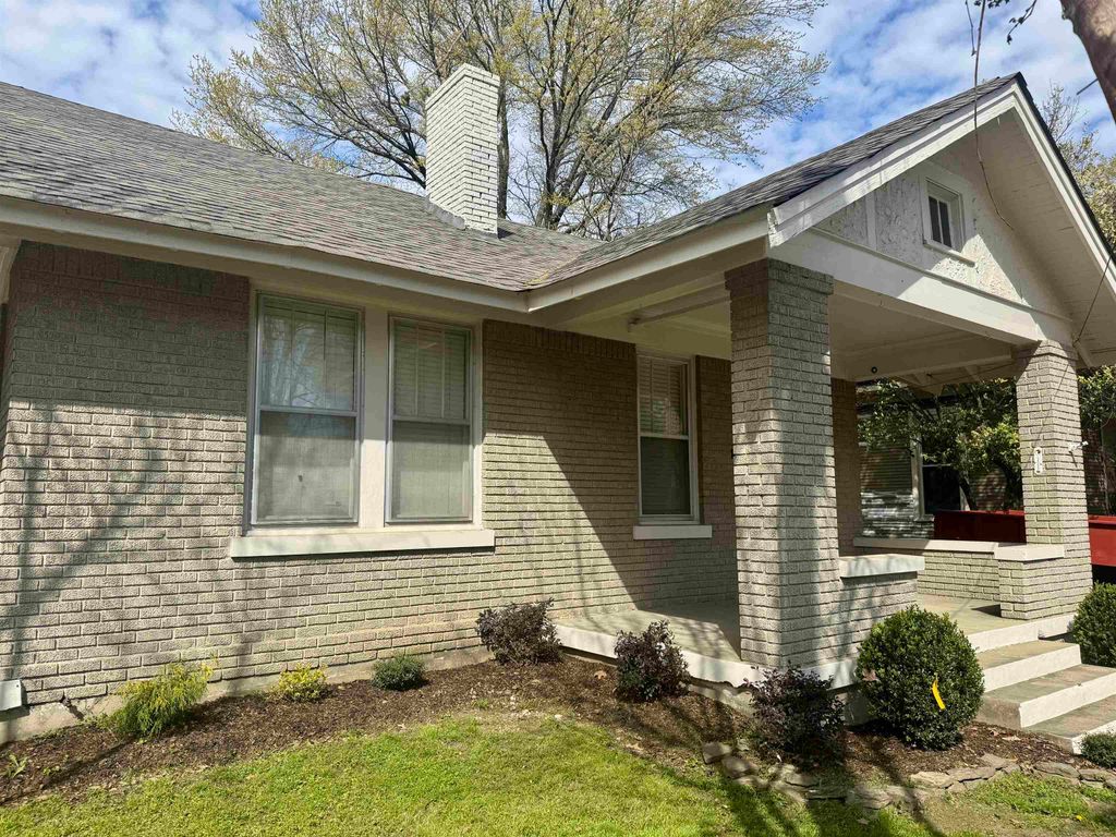 949 S COX ST, Memphis, TN 38104