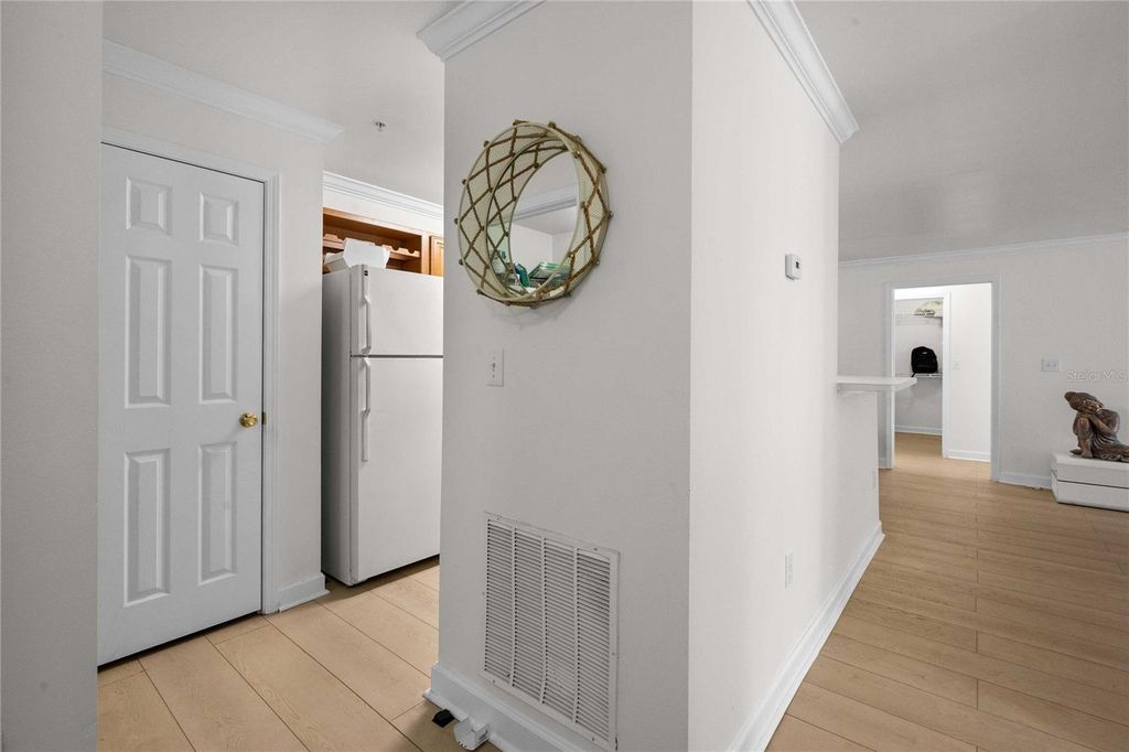 Image 12 of property listing at 18235 BRIDLE CLUB DRIVE 18235, Tampa, FL 33647