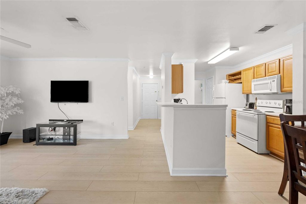 Image 22 of property listing at 18235 BRIDLE CLUB DRIVE 18235, Tampa, FL 33647