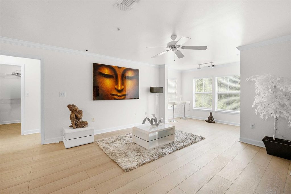 Image 25 of property listing at 18235 BRIDLE CLUB DRIVE 18235, Tampa, FL 33647