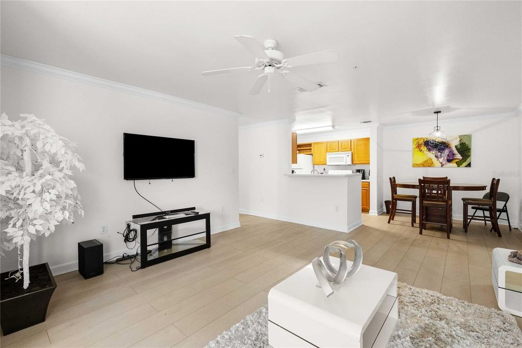 Image 28 of property listing at 18235 BRIDLE CLUB DRIVE 18235, Tampa, FL 33647