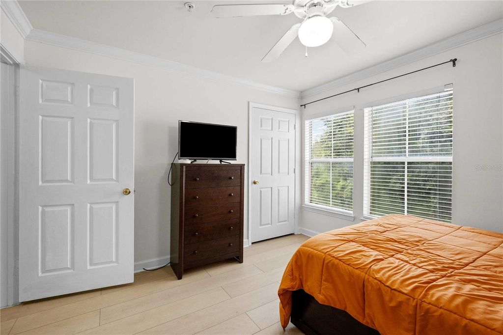 Image 34 of property listing at 18235 BRIDLE CLUB DRIVE 18235, Tampa, FL 33647