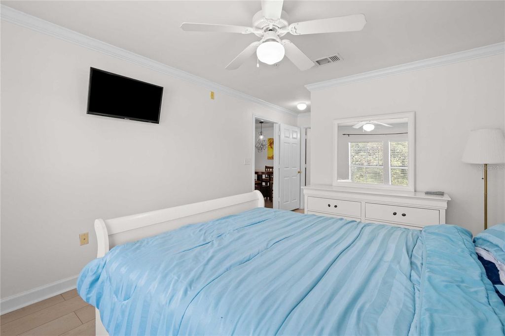 Image 39 of property listing at 18235 BRIDLE CLUB DRIVE 18235, Tampa, FL 33647
