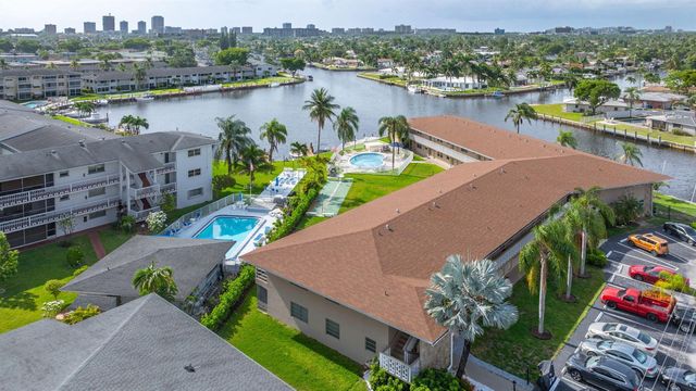 298 SE 6th Avenue 9, Pompano Beach, FL 33060