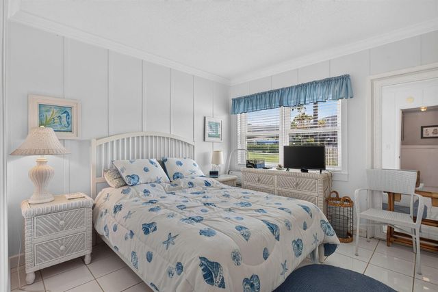 298 SE 6th Avenue 9, Pompano Beach, FL 33060