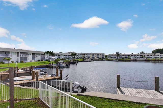 298 SE 6th Avenue 9, Pompano Beach, FL 33060
