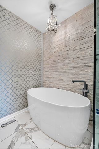 9934 Bedford Drive, Huntley, IL 60142