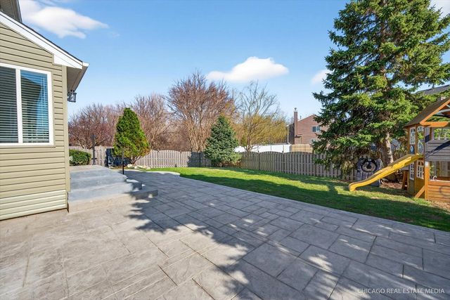 9934 Bedford Drive, Huntley, IL 60142