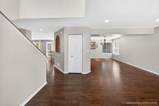 9934 Bedford Drive, Huntley, IL 60142