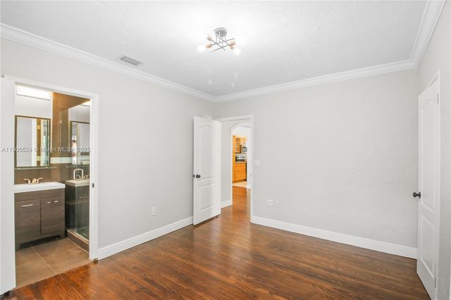 1814 SW 22nd Ter, Miami, FL 33145