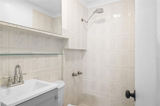 1814 SW 22nd Ter, Miami, FL 33145