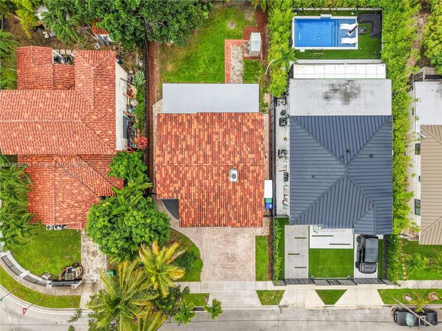 1814 SW 22nd Ter, Miami, FL 33145