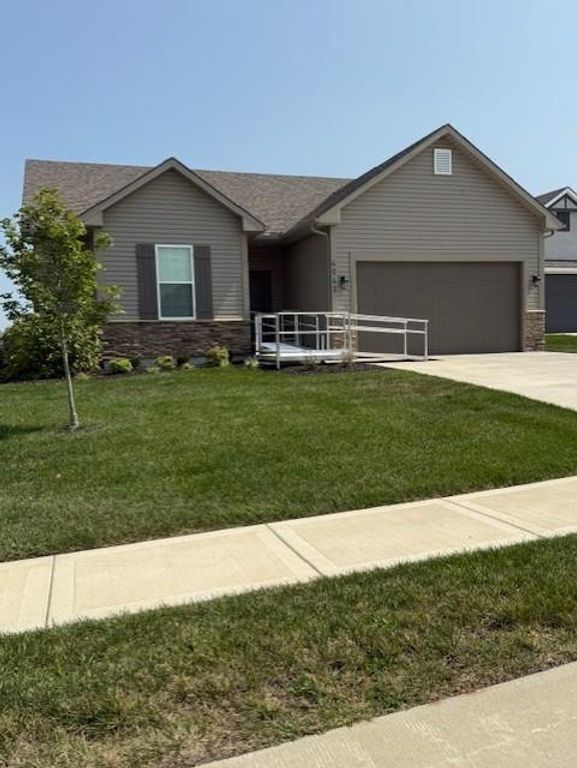 4043 NW Eclipse Place, Blue Springs, MO 64015