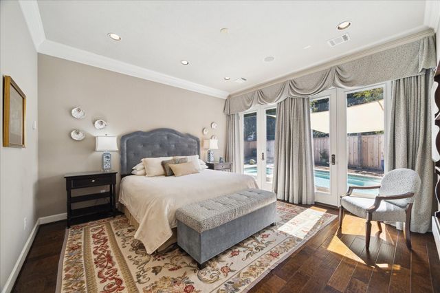 1202 Meadowlark Lane, Sugar Land, TX 77478