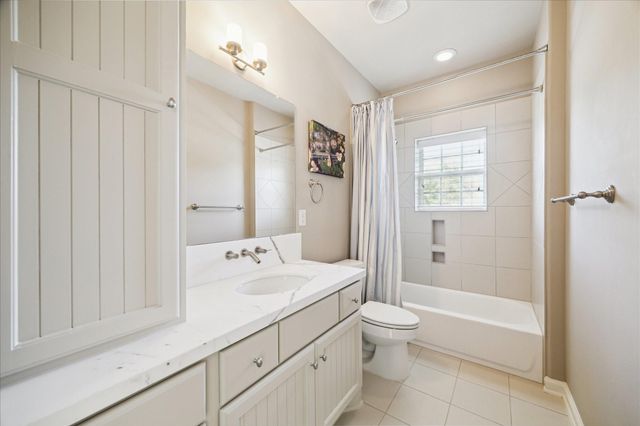 1202 Meadowlark Lane, Sugar Land, TX 77478