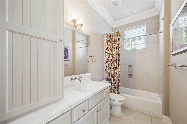 1202 Meadowlark Lane, Sugar Land, TX 77478