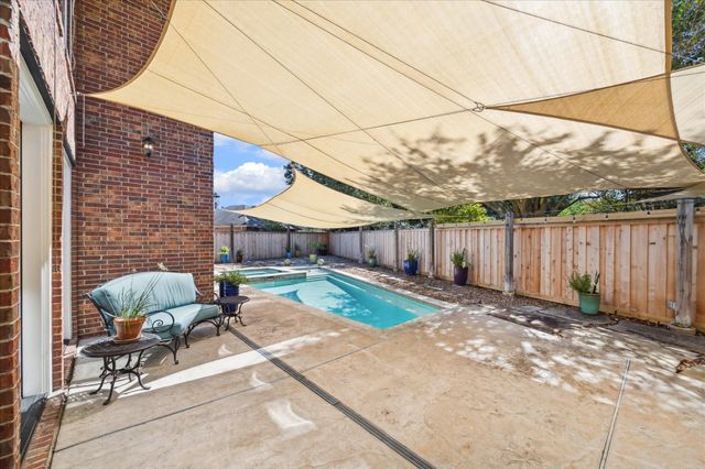 1202 Meadowlark Lane, Sugar Land, TX 77478