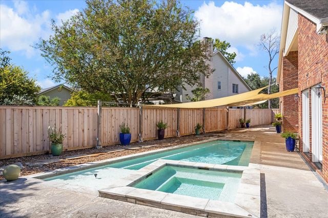 1202 Meadowlark Lane, Sugar Land, TX 77478