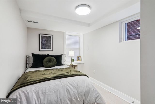 1374 RITTENHOUSE ST NW, Washington, DC 20011