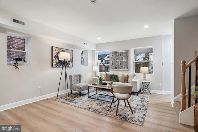 1374 RITTENHOUSE ST NW, Washington, DC 20011