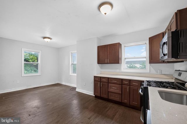 13 BEACON HILL RD, Baltimore, MD 21207