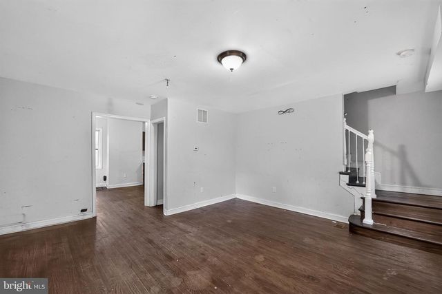 13 BEACON HILL RD, Baltimore, MD 21207