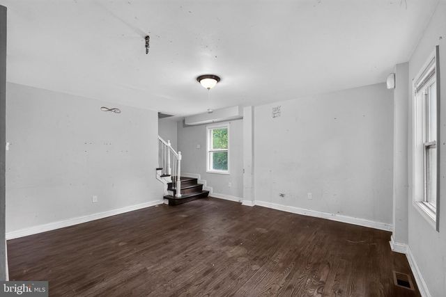 13 BEACON HILL RD, Baltimore, MD 21207