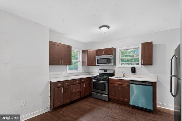 13 BEACON HILL RD, Baltimore, MD 21207